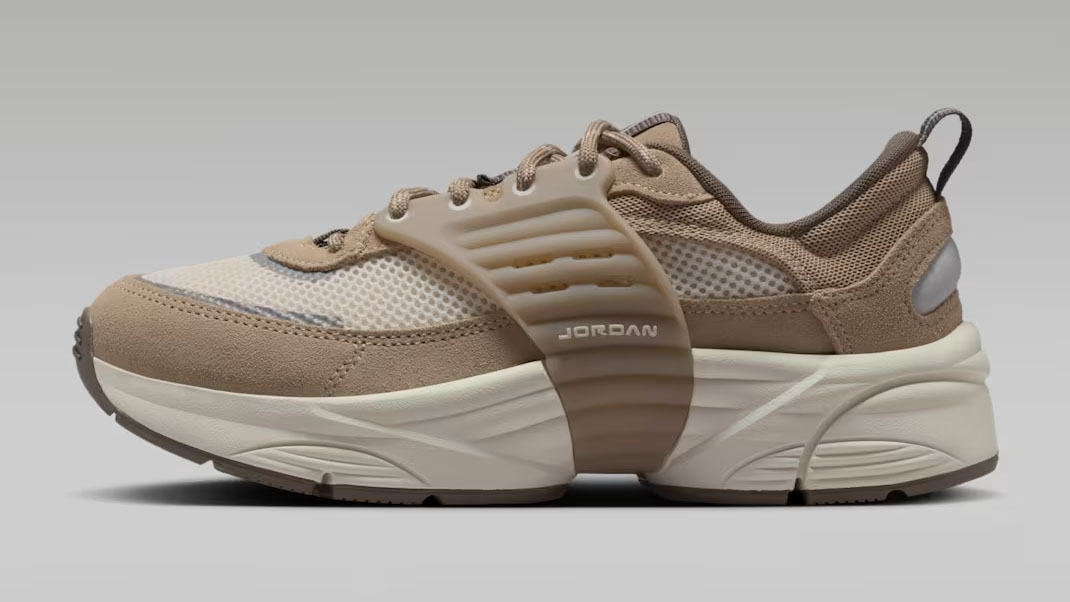 Jordan Trunner OS Khaki Reflect Silver Pale Ivory Womens Sneakers IR1839-200