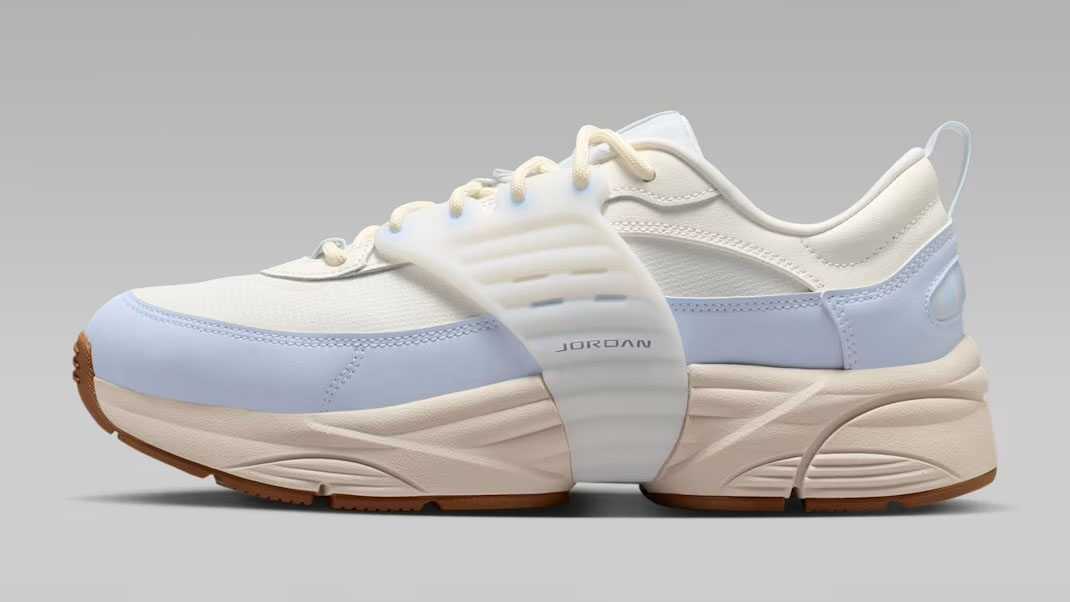 Jordan Trunner OS Sail Cream II Hydrogen Blue Light British Tan Mens Sneakers IR7564-122