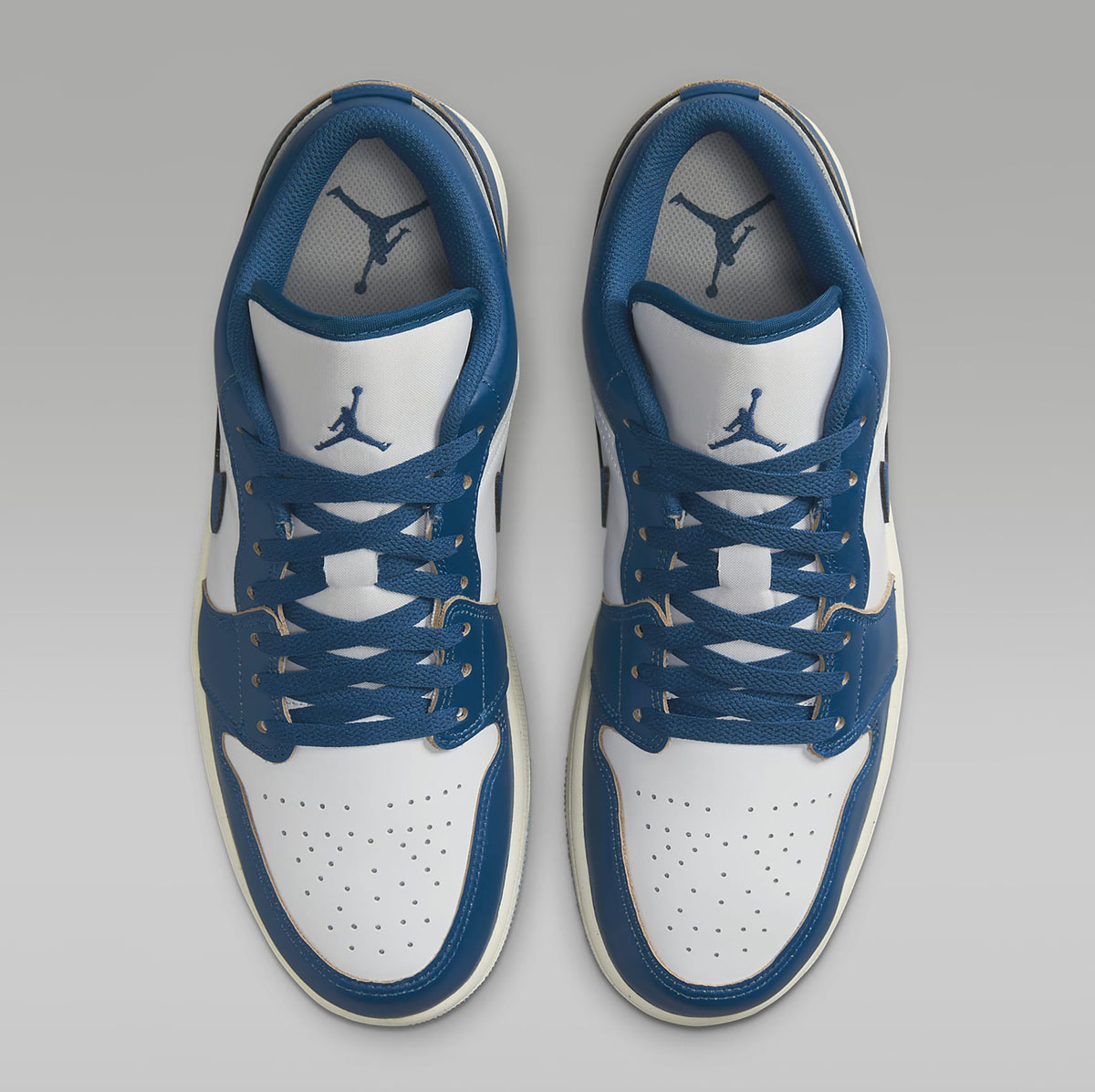 Air-Jordan-1-Low-SE-Industrial-Blue-4