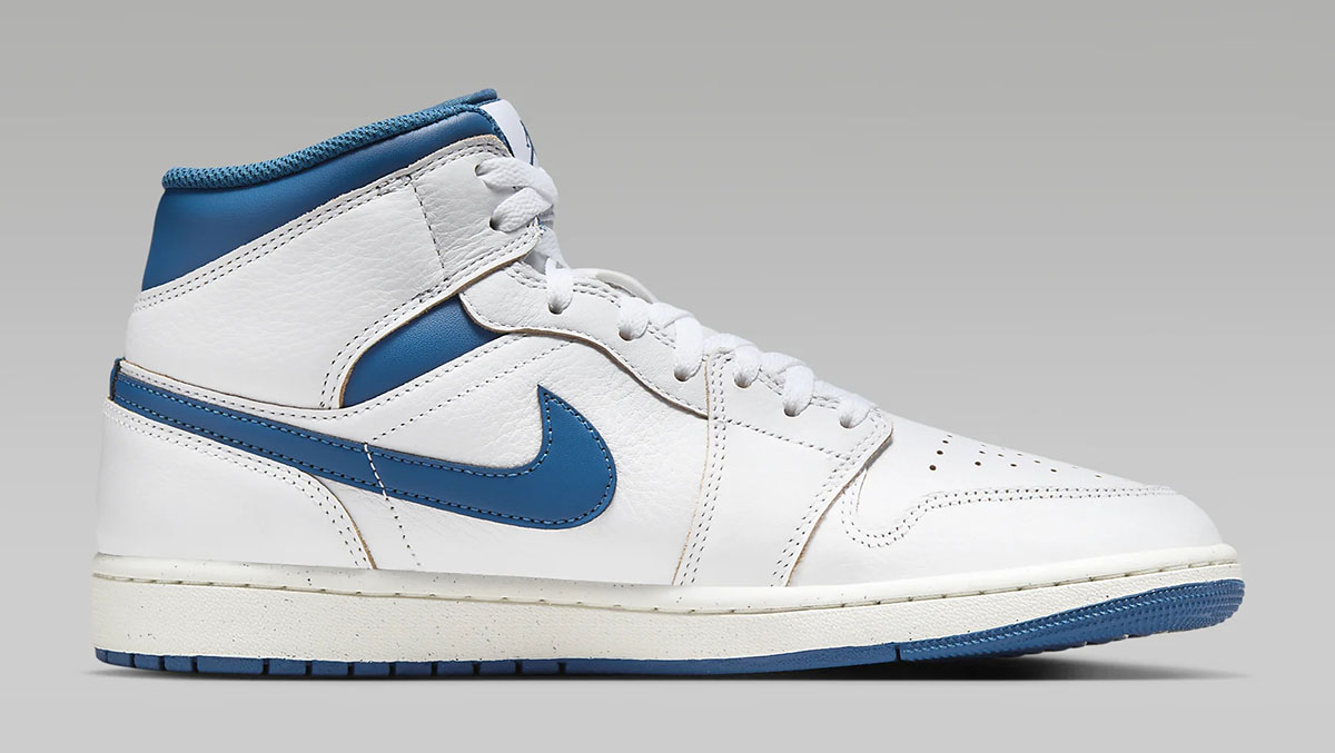 Air-Jordan-1-Mid-SE-Industrial-Blue-3