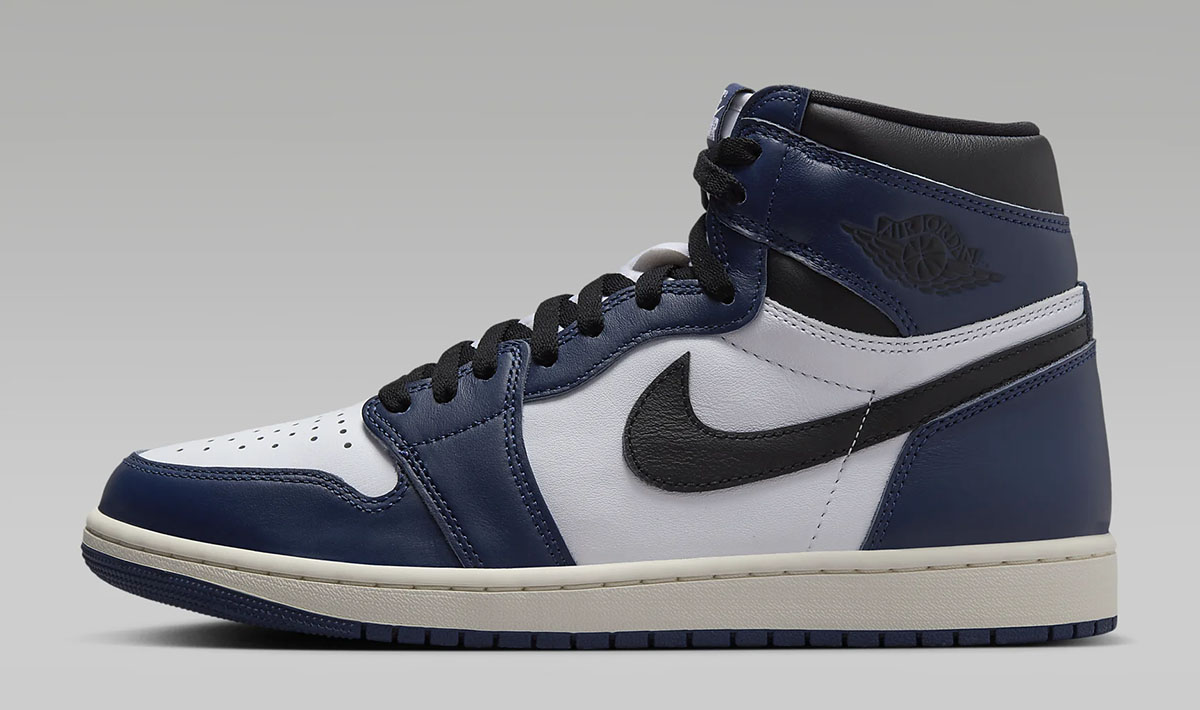 Air-Jordan-1-Retro-High-OG-Midnight-Navy-Mens-Shoes-2