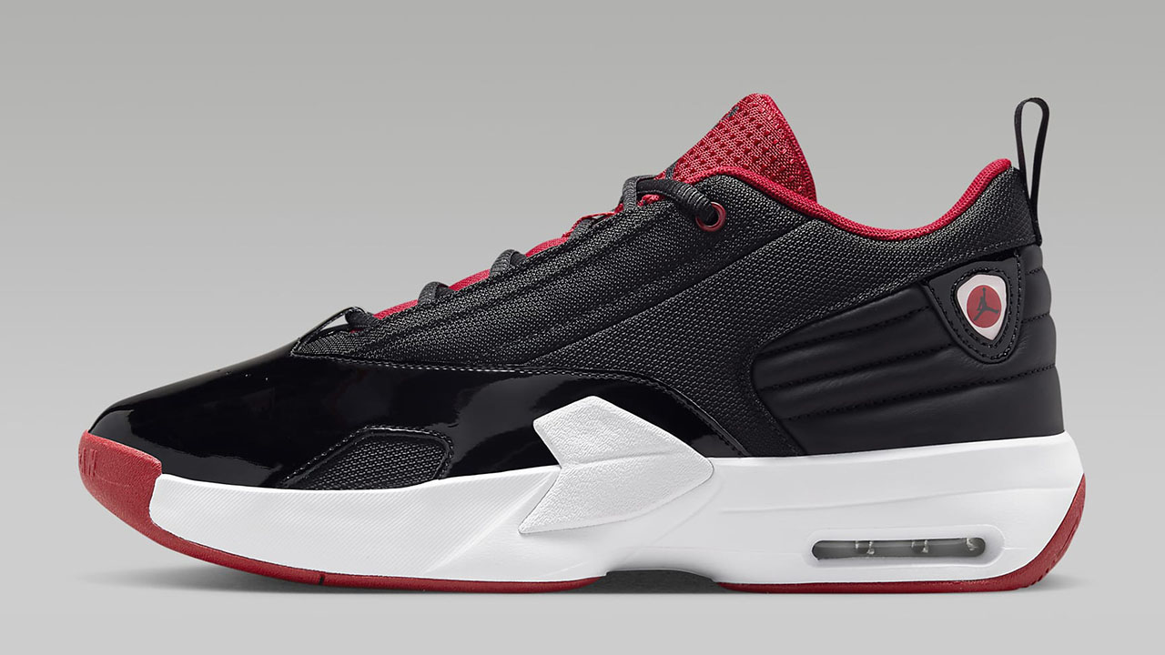 Jordan-Max-Aura-6-Black-White-Gym-Red