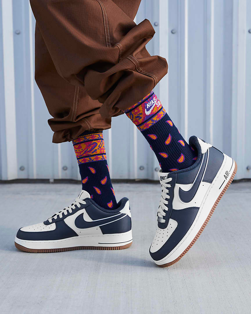 Nike-Air-Force-1-Low-Midnight-Navy-Sail-Gum-Brown-On-Feet