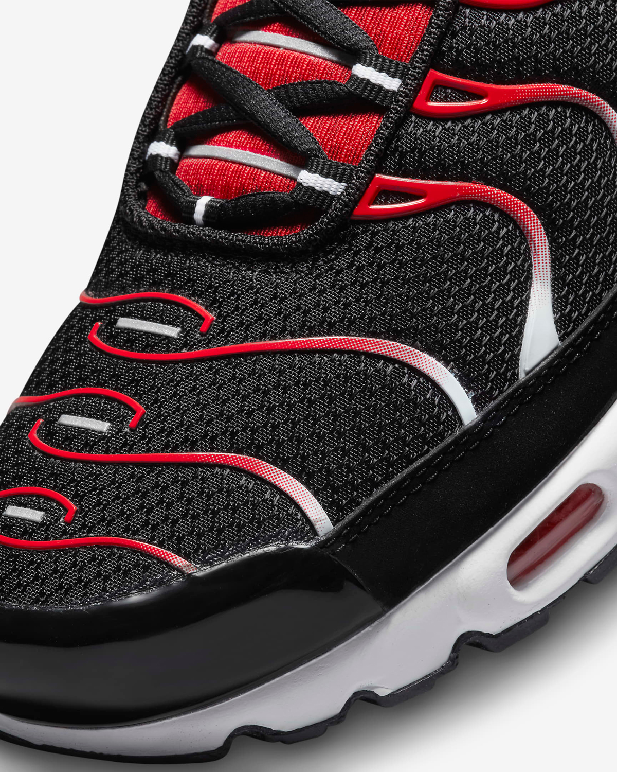 Nike-Air-Max-Plus-Black-White-University-Red-DM0032-004-Release-Date-Info-7