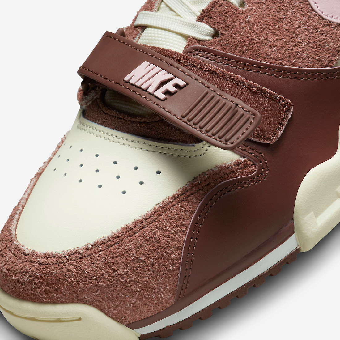 Nike-Air-Trainer-1-Valentines-Day-Release-Date-7
