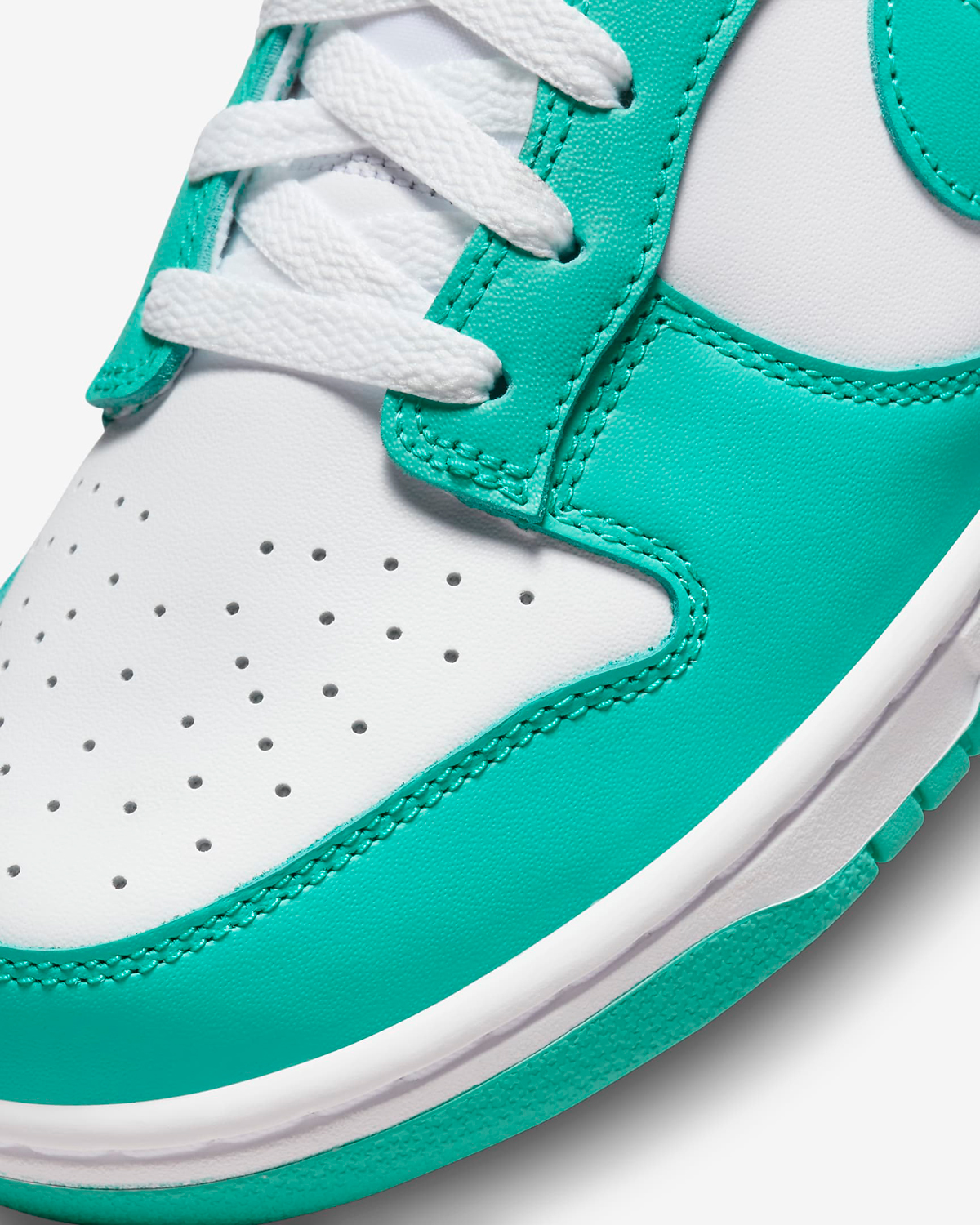 Nike-Dunk-Low-Clear-Jade-6