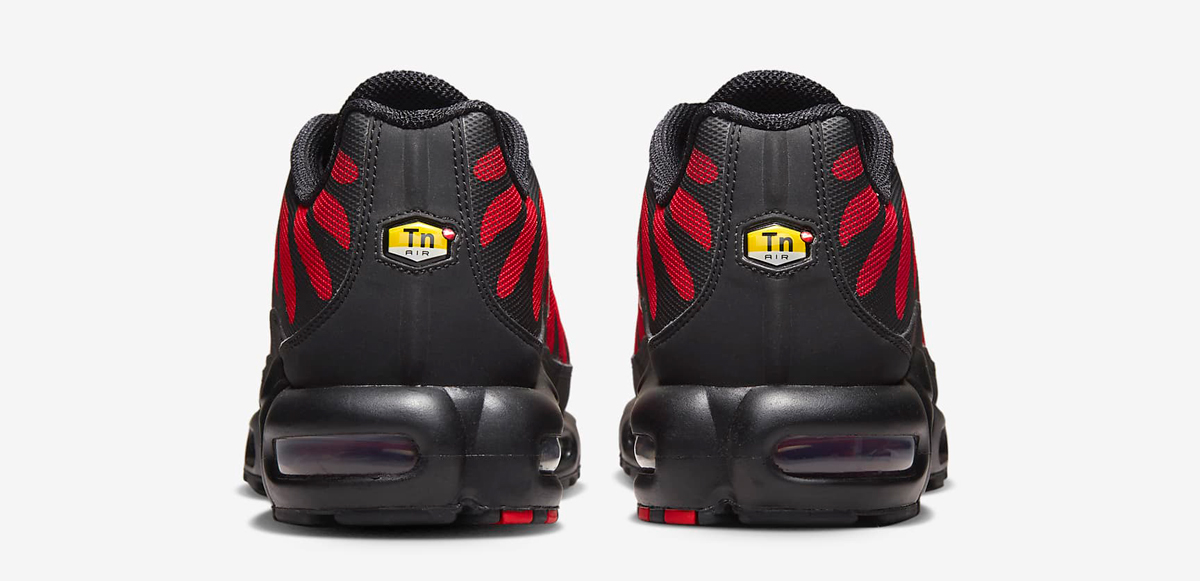 nike-air-max-plus-bred-university-red-black-release-date-5