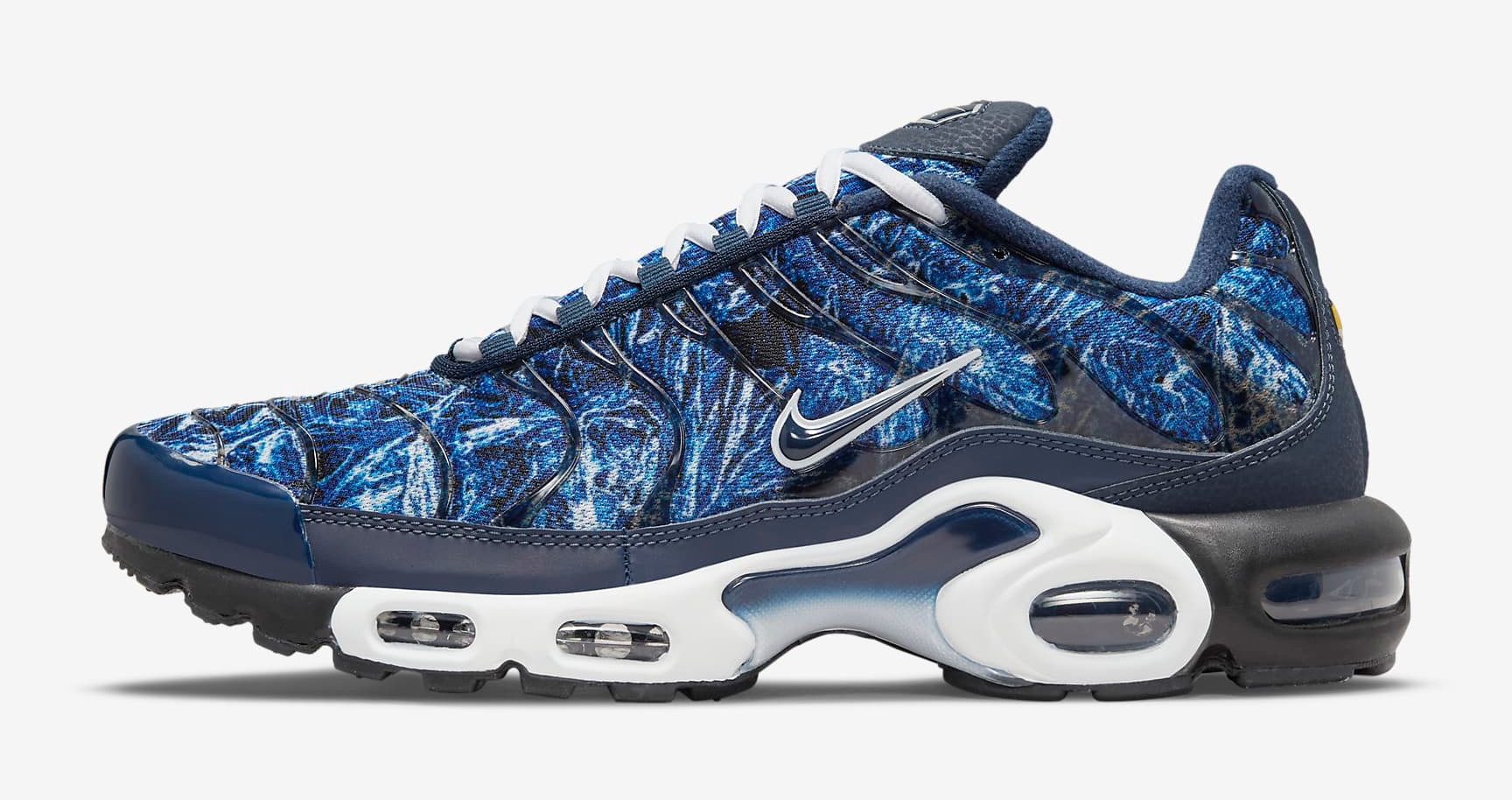 nike-air-max-plus-shattered-ice-midnight-navy-2