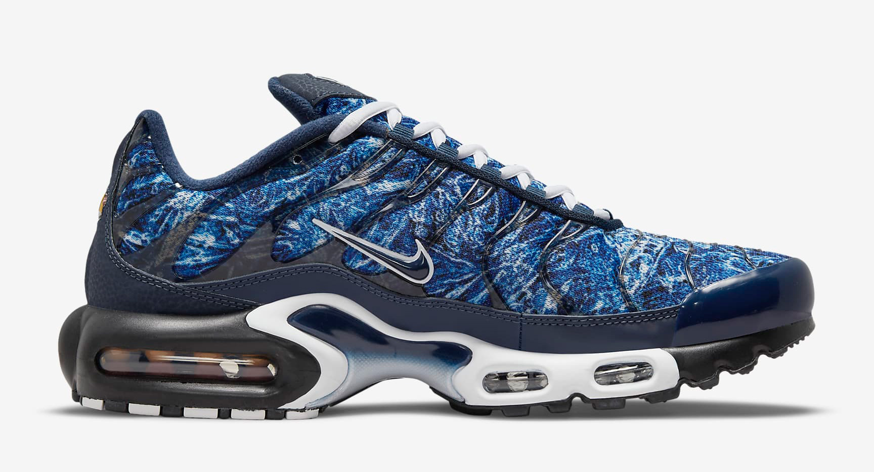 nike-air-max-plus-shattered-ice-midnight-navy-3